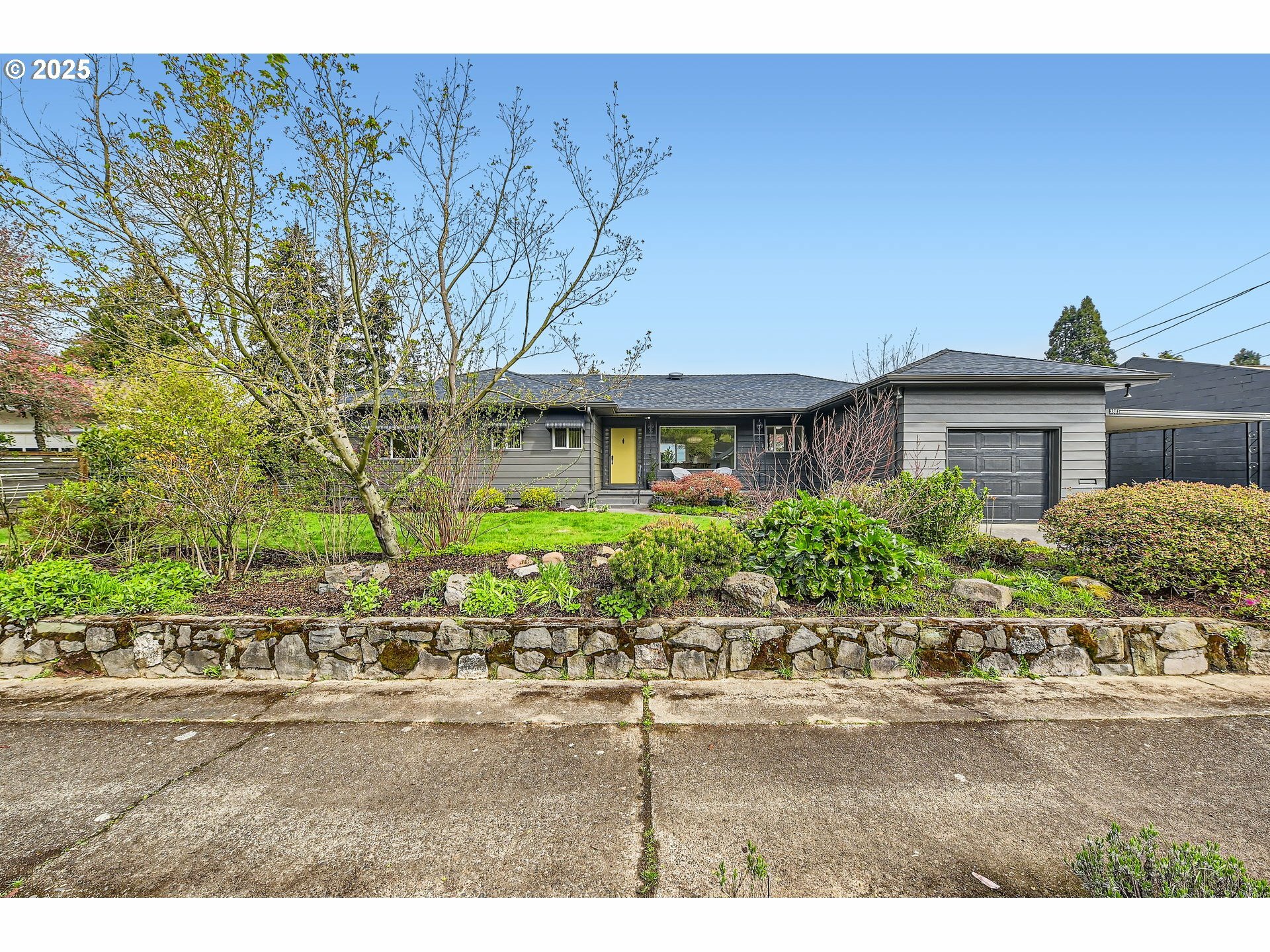3801 NE Rosa Parks Way  Portland OR 97211 photo