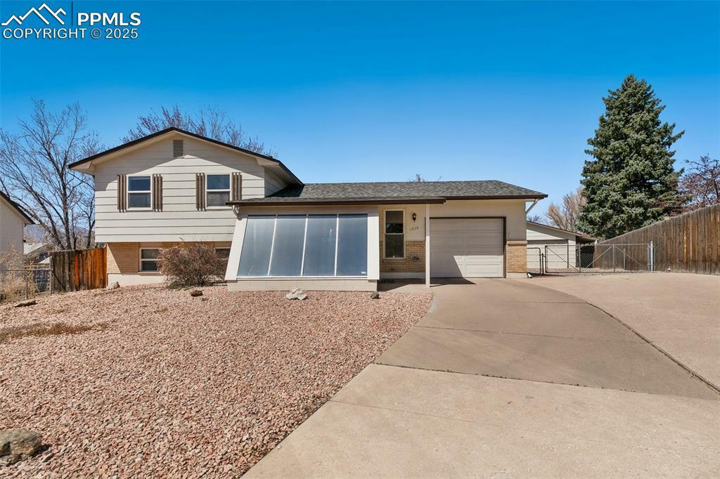 Property Photo:  1030 De La Vista Place  CO 80911 
