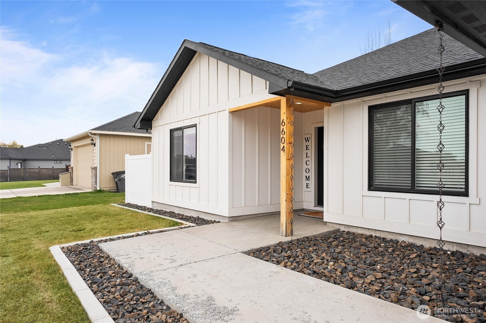 Property Photo:  6604 NE Partridge Drive  WA 98837 