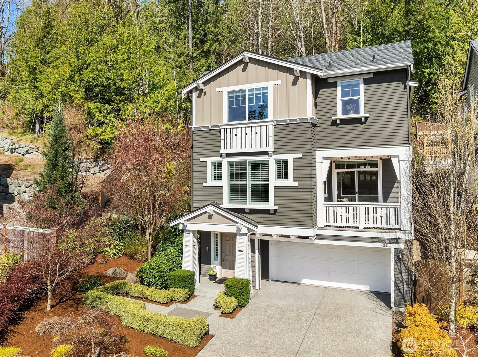 Property Photo: 867 224th Avenue NE WA 98074