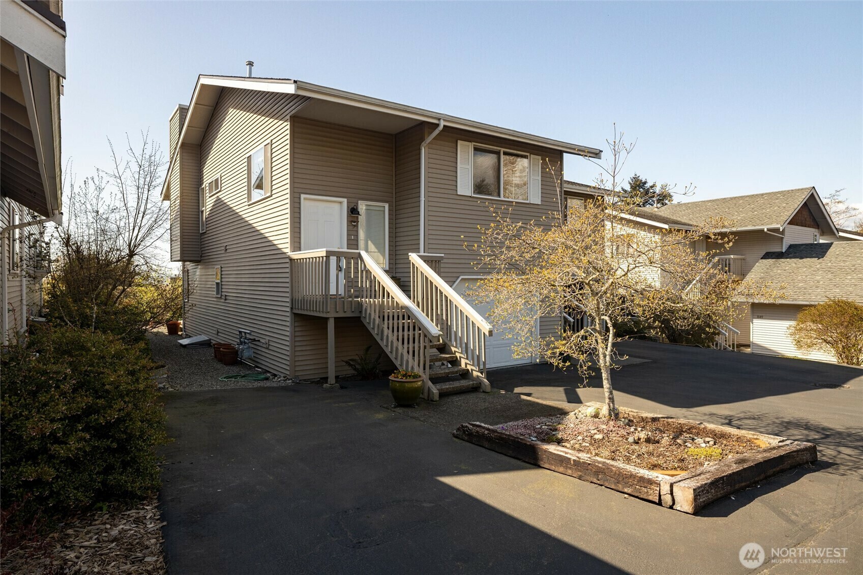 Property Photo: 1517 4th Street 2A WA 98225