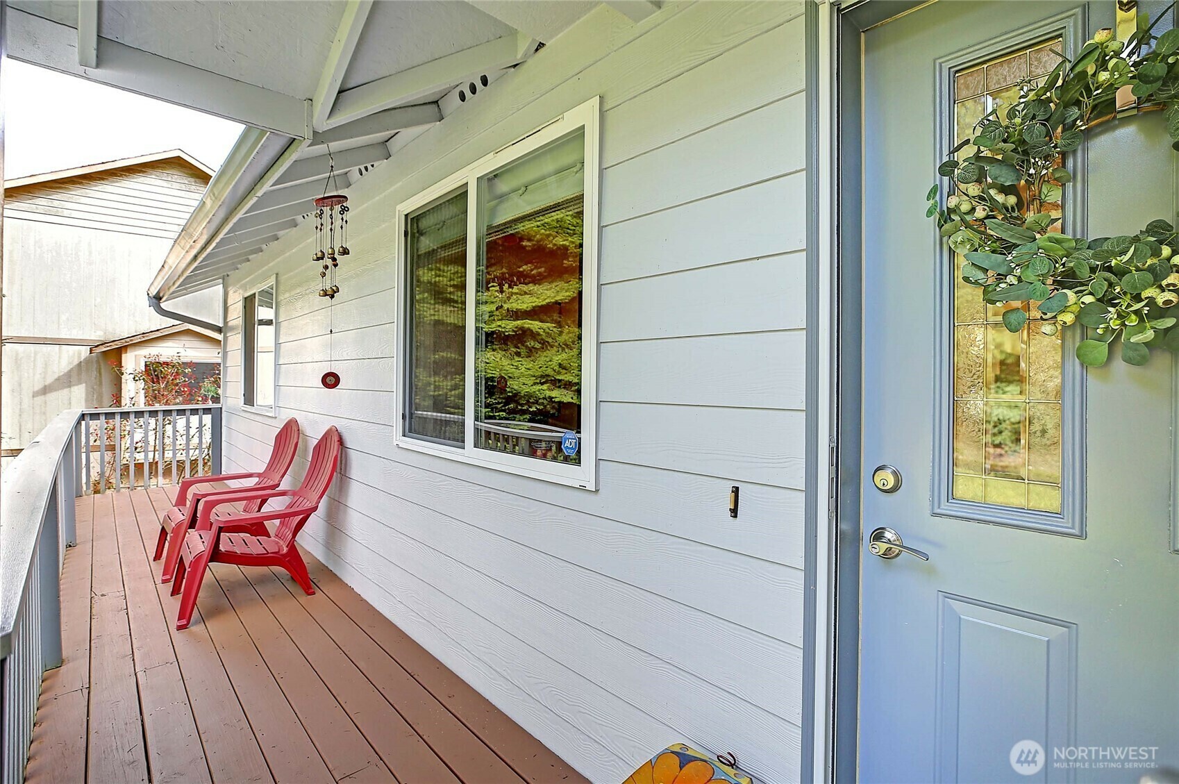 Property Photo: 1637 Poplar Lane WA 98282