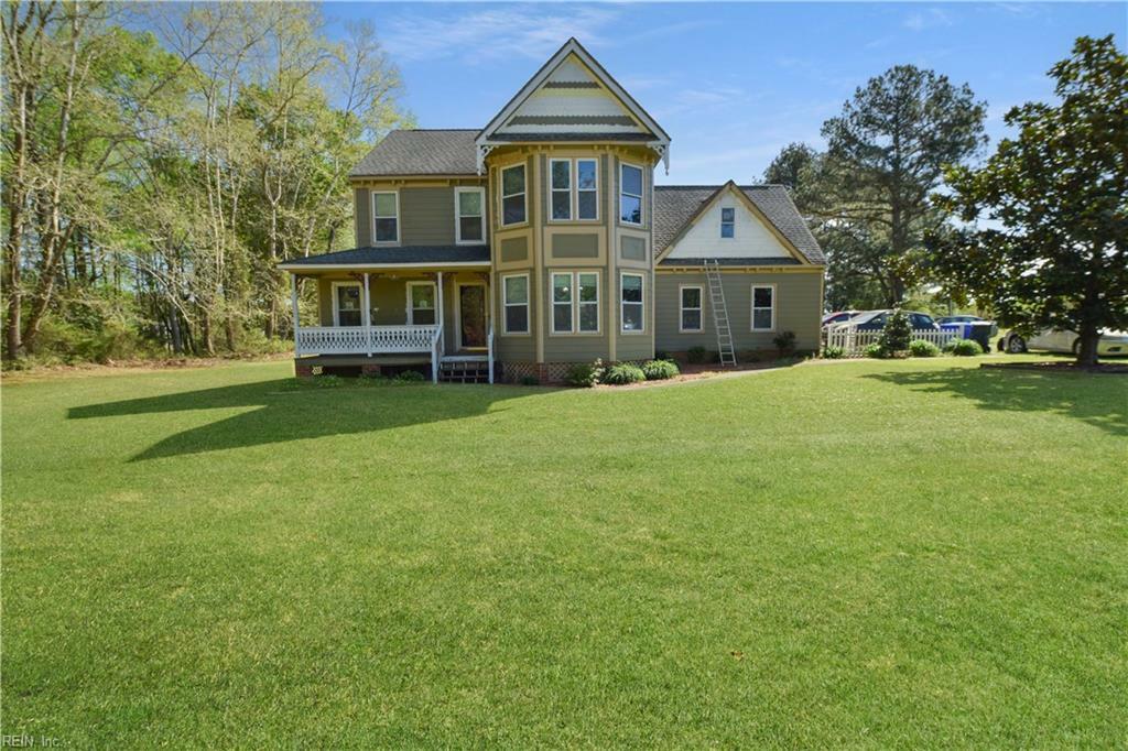Property Photo: 7813 Quaker Dr VA 23437
