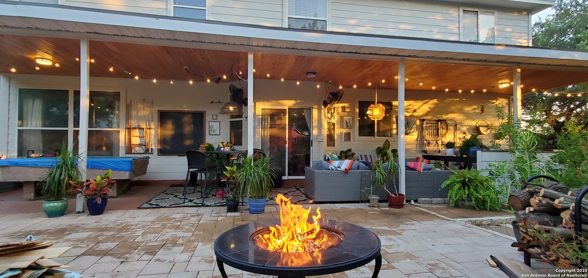 Property Photo: 911 La Falda TX 78258