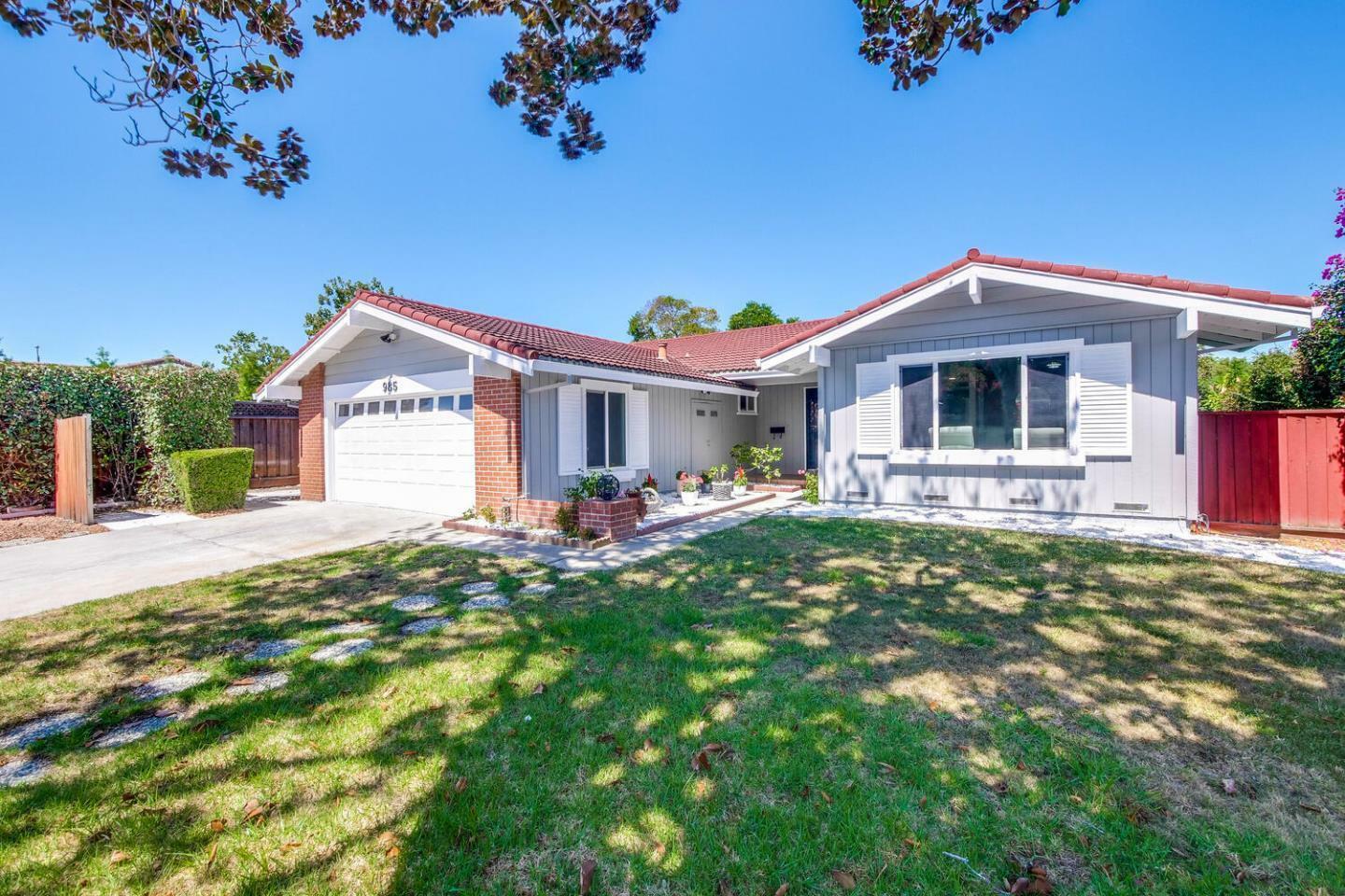 Property Photo:  985 Reed Avenue  CA 94086 