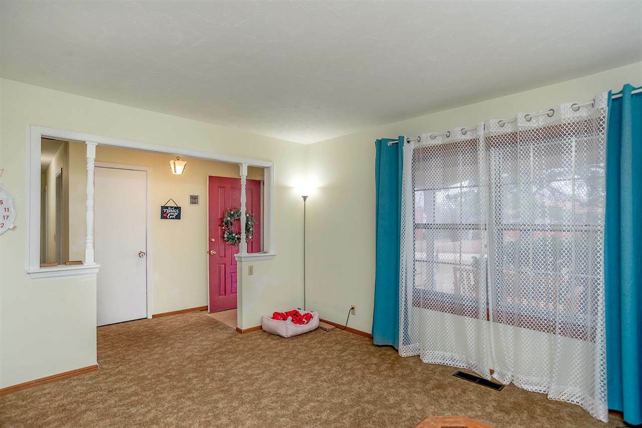 Property Photo: 708 W Hartwood OK 74075
