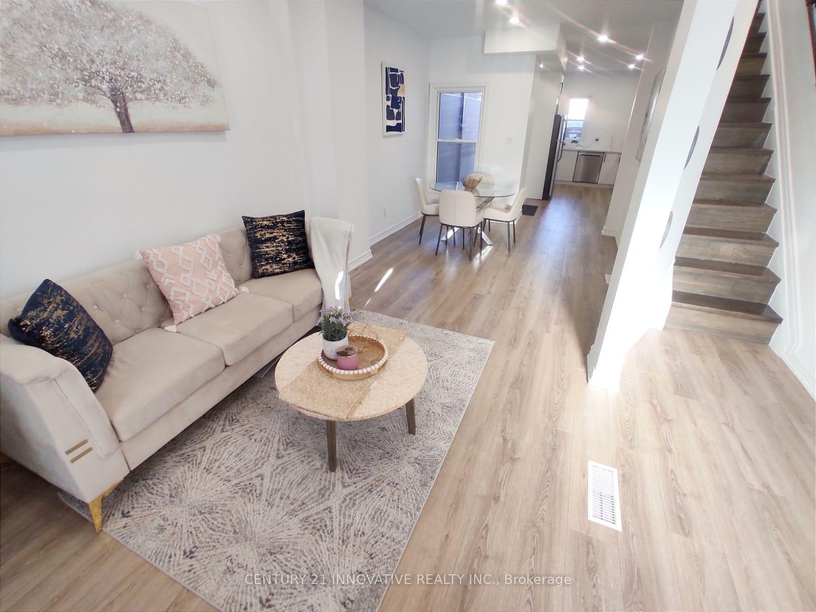 Photo de la propriété: 613 Dufferin Street ON M6K 2B1