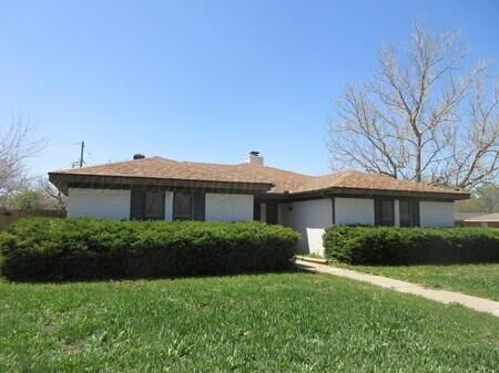 Property Photo: 3300 Whitecotton Place TX 79121-1041