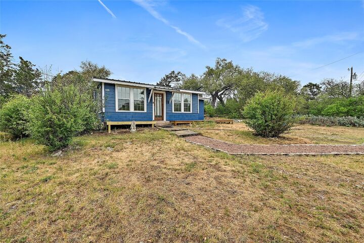 Property Photo: 18502 E Lakeview Drive TX 78645