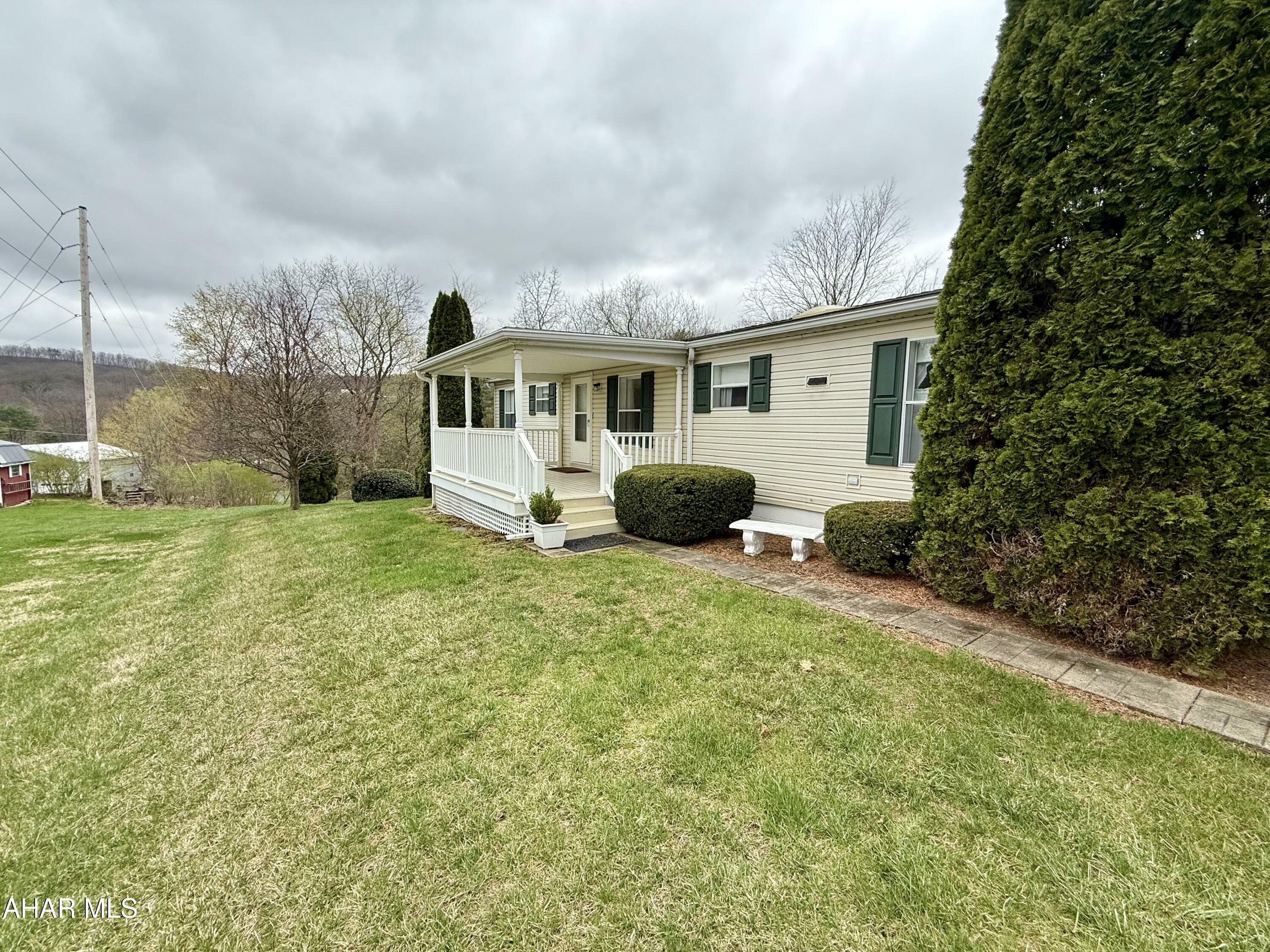 Property Photo: 11529 Clear Ridge Road PA 15537
