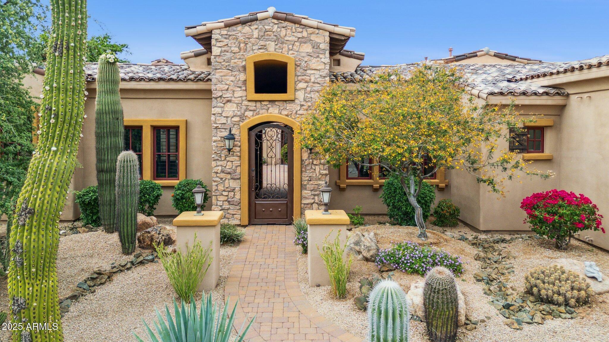 Property Photo: 8520 E Via Montoya -- AZ 85255