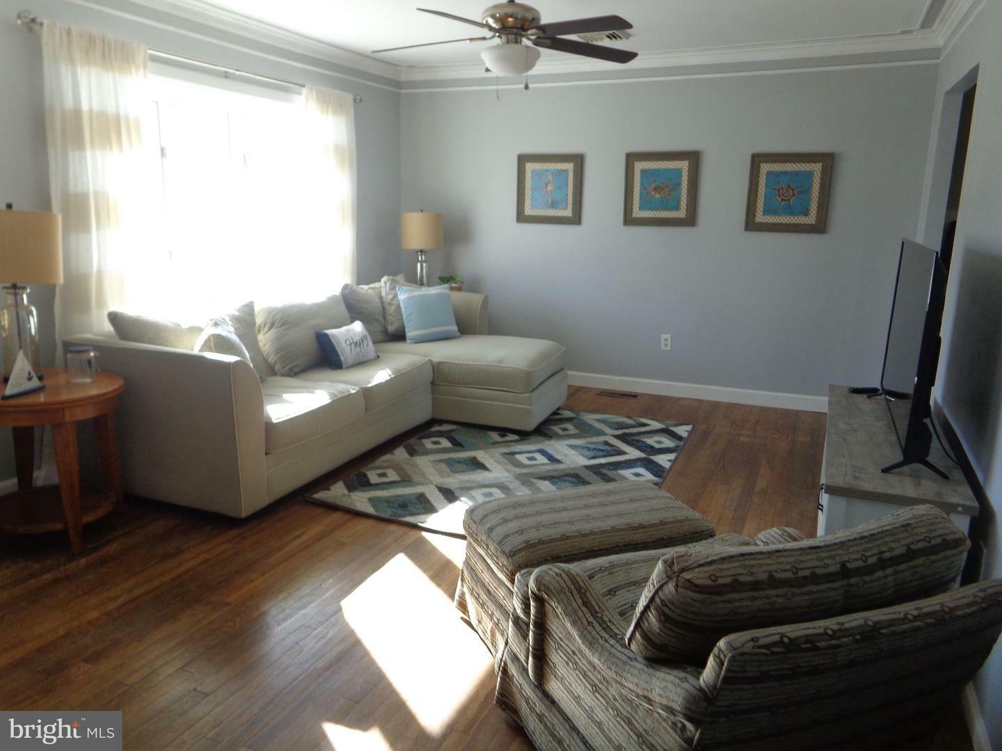 Property Photo: 26 W Thames Road NJ 08087