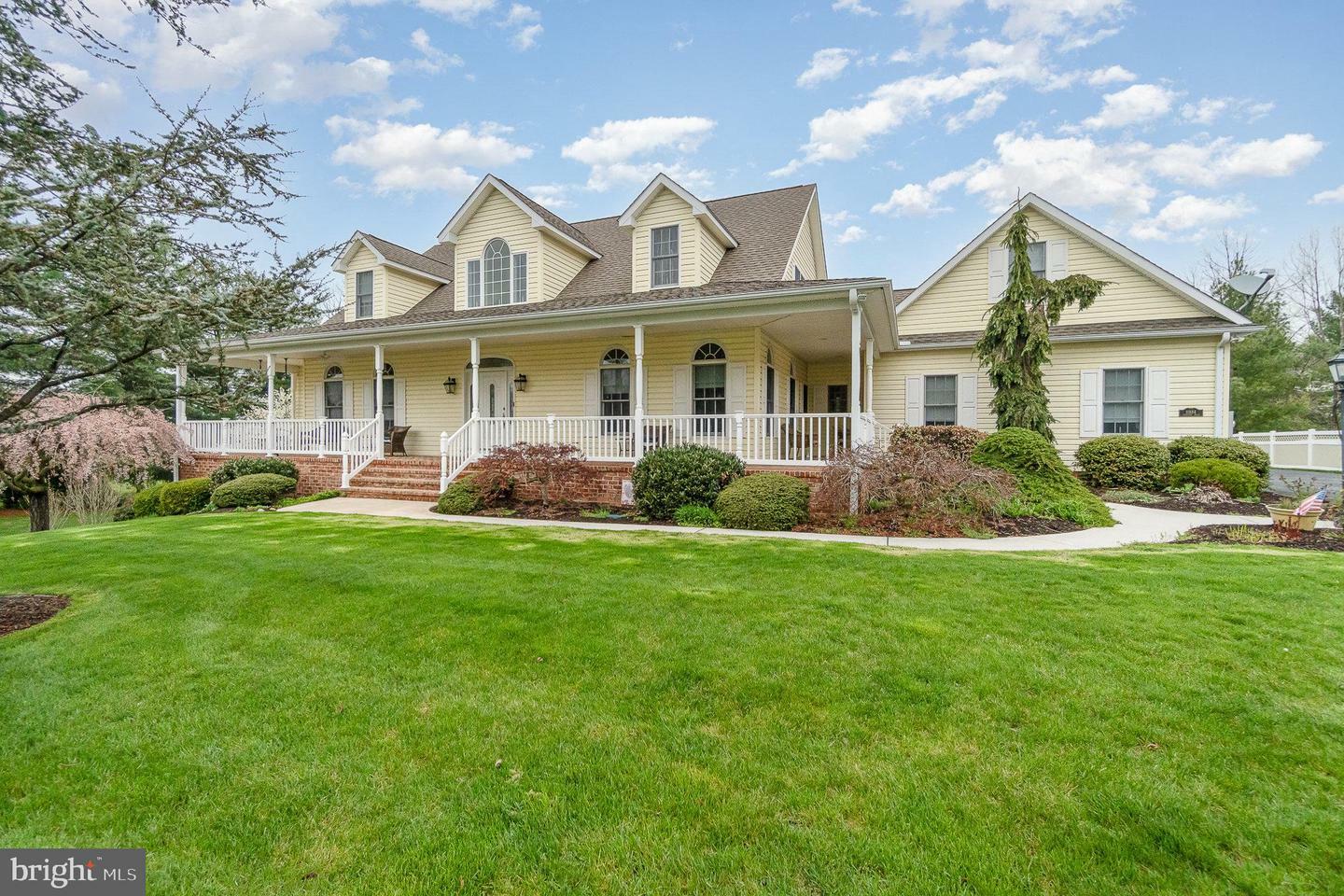 Property Photo: 11884 Pineridge Drive PA 17268