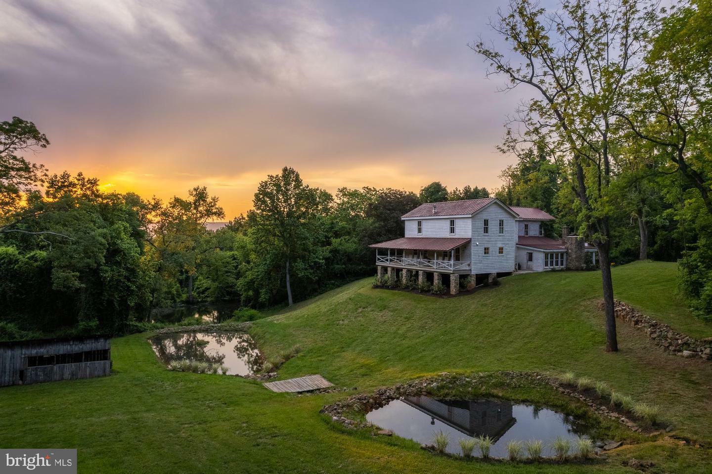 Property Photo: 4320 Browntown Road VA 22630