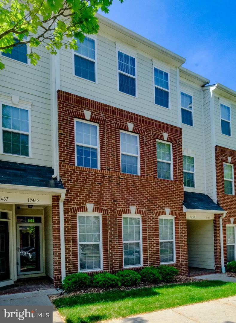Property Photo: 19463 Promenade Drive VA 20176