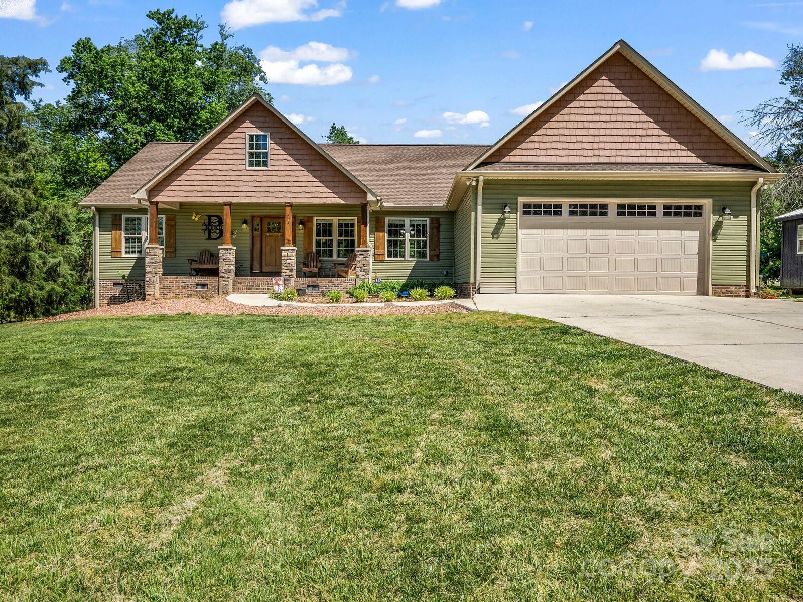 Property Photo: 575 Hill Road NC 28092