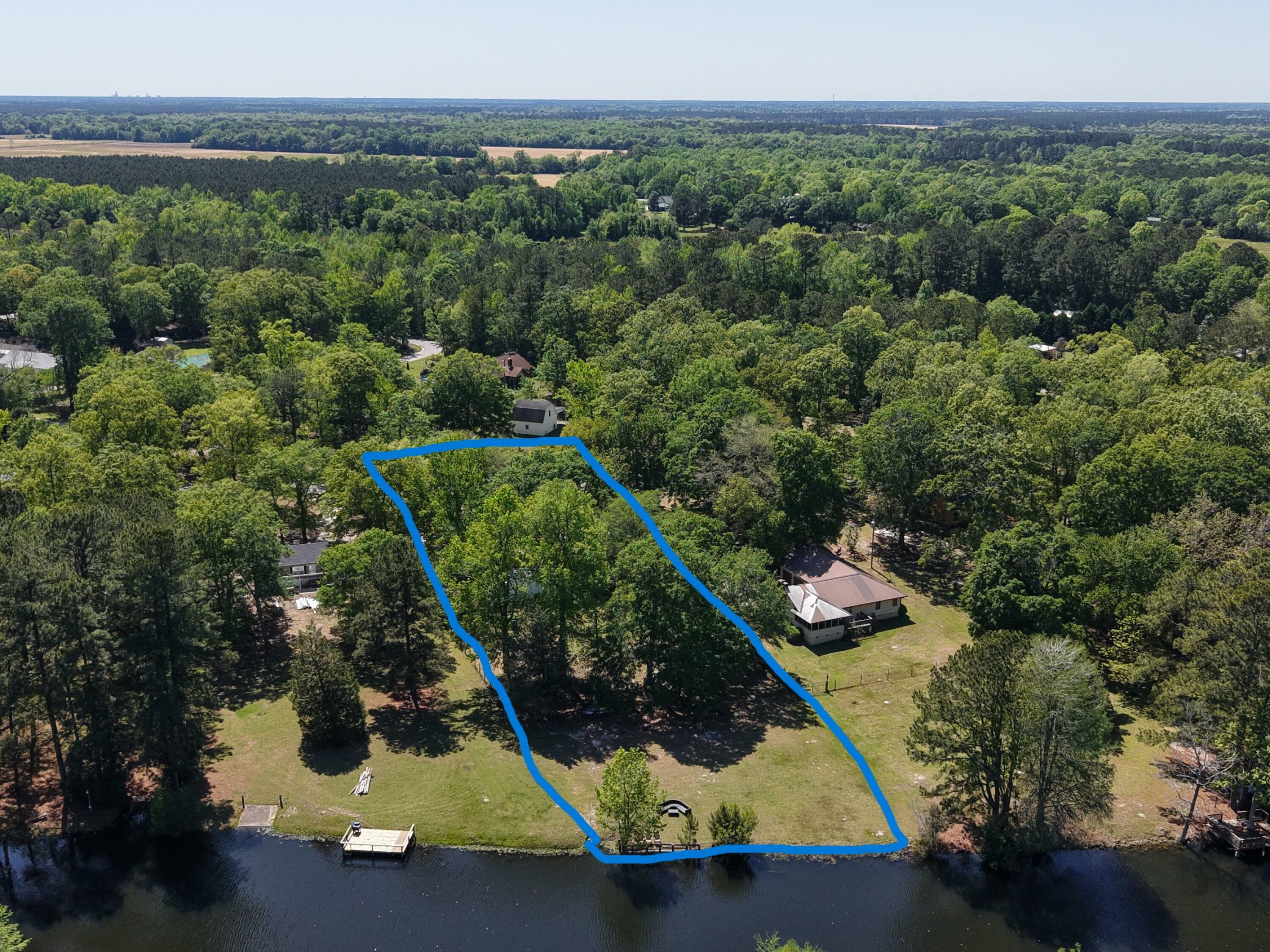 Property Photo: 116 Huger Street SC 29048