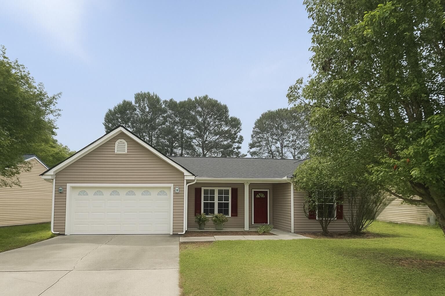 Property Photo:  9914 Levenshall Drive  SC 29456 