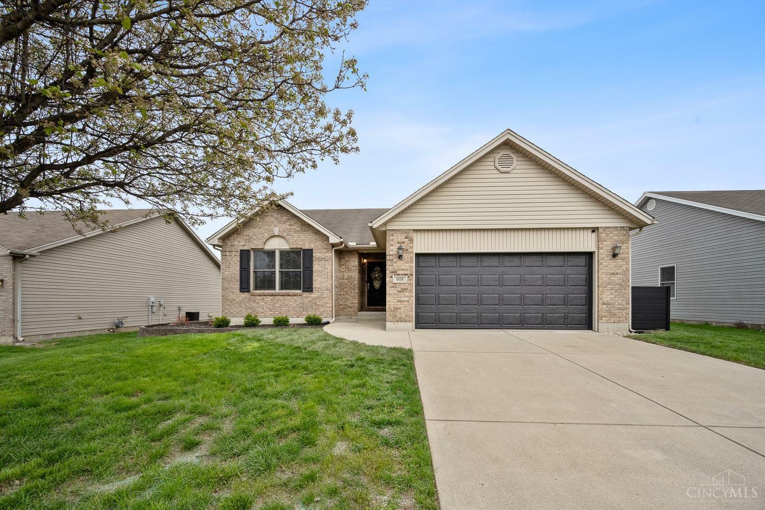Property Photo: 608 Meadowview Court OH 45005