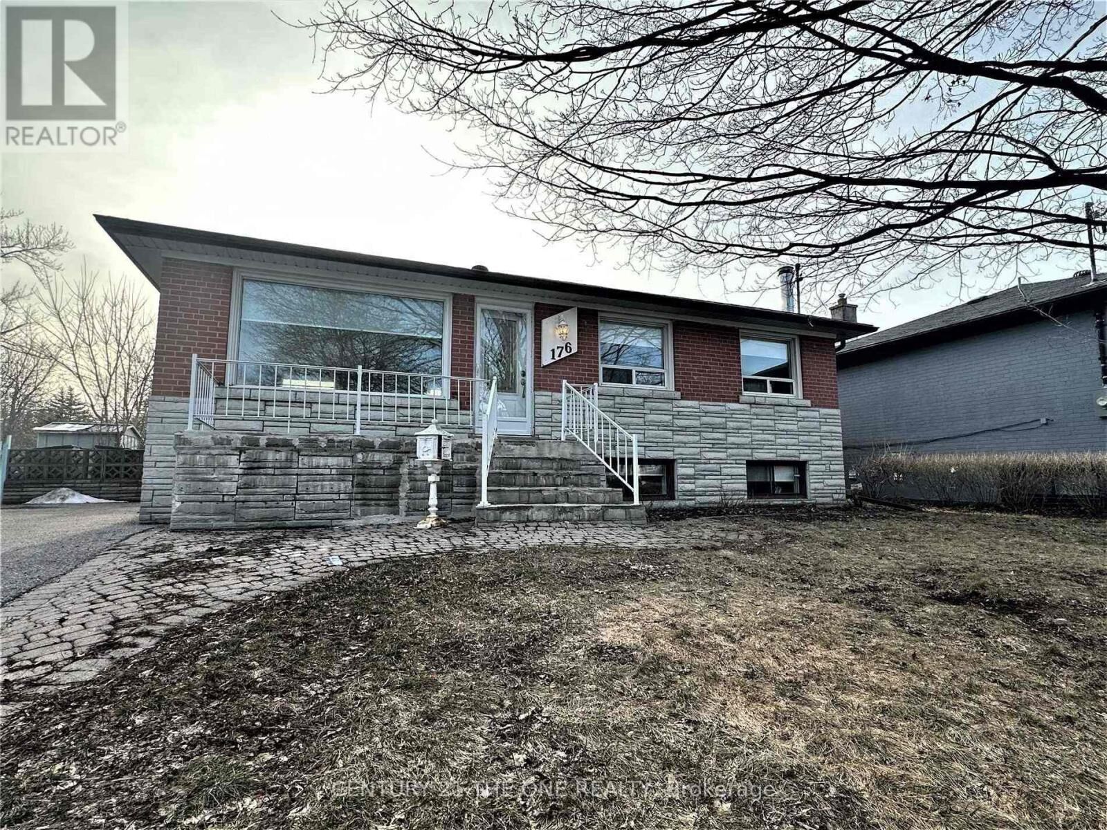 Property Photo: 176 Felix Road Ground ON L4C 3M9