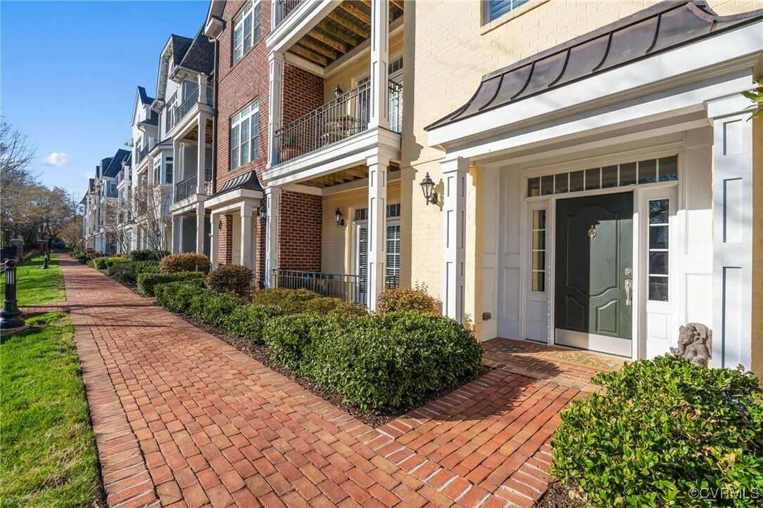 Property Photo: 5220 Wythe Avenue VA 23226