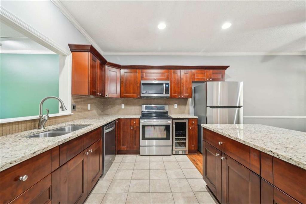 Property Photo:  171 Riverview Trail  GA 30075 