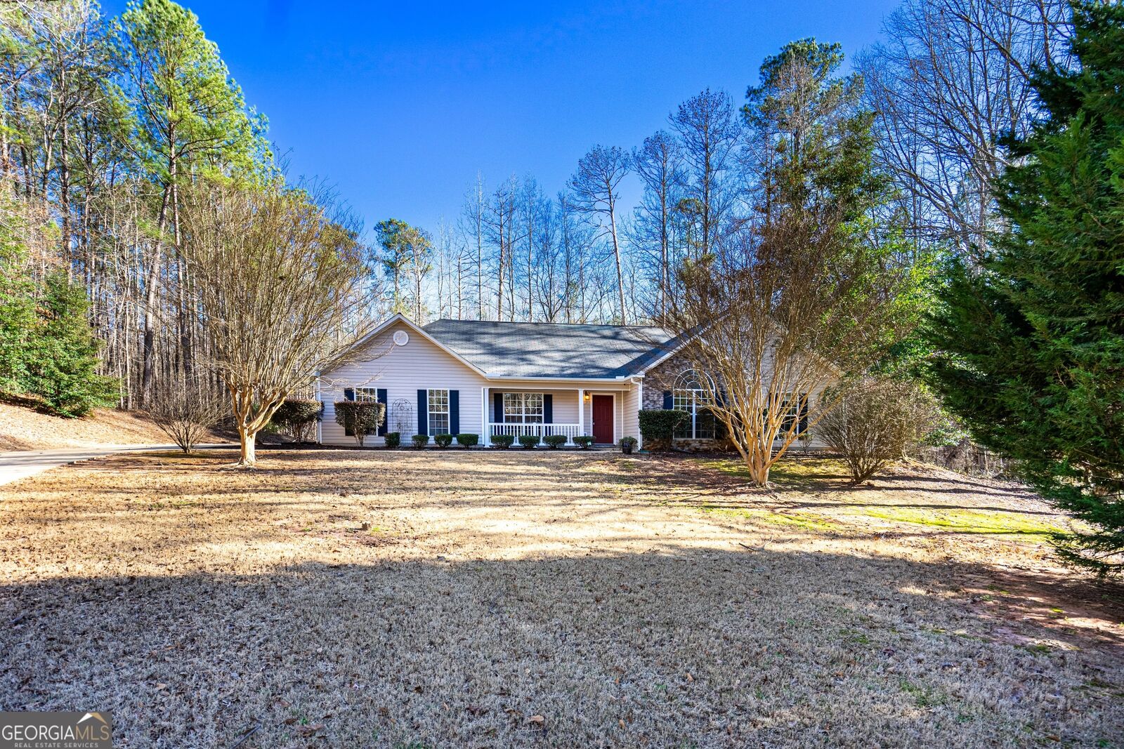 Property Photo: 111 Philmont Court GA 30240