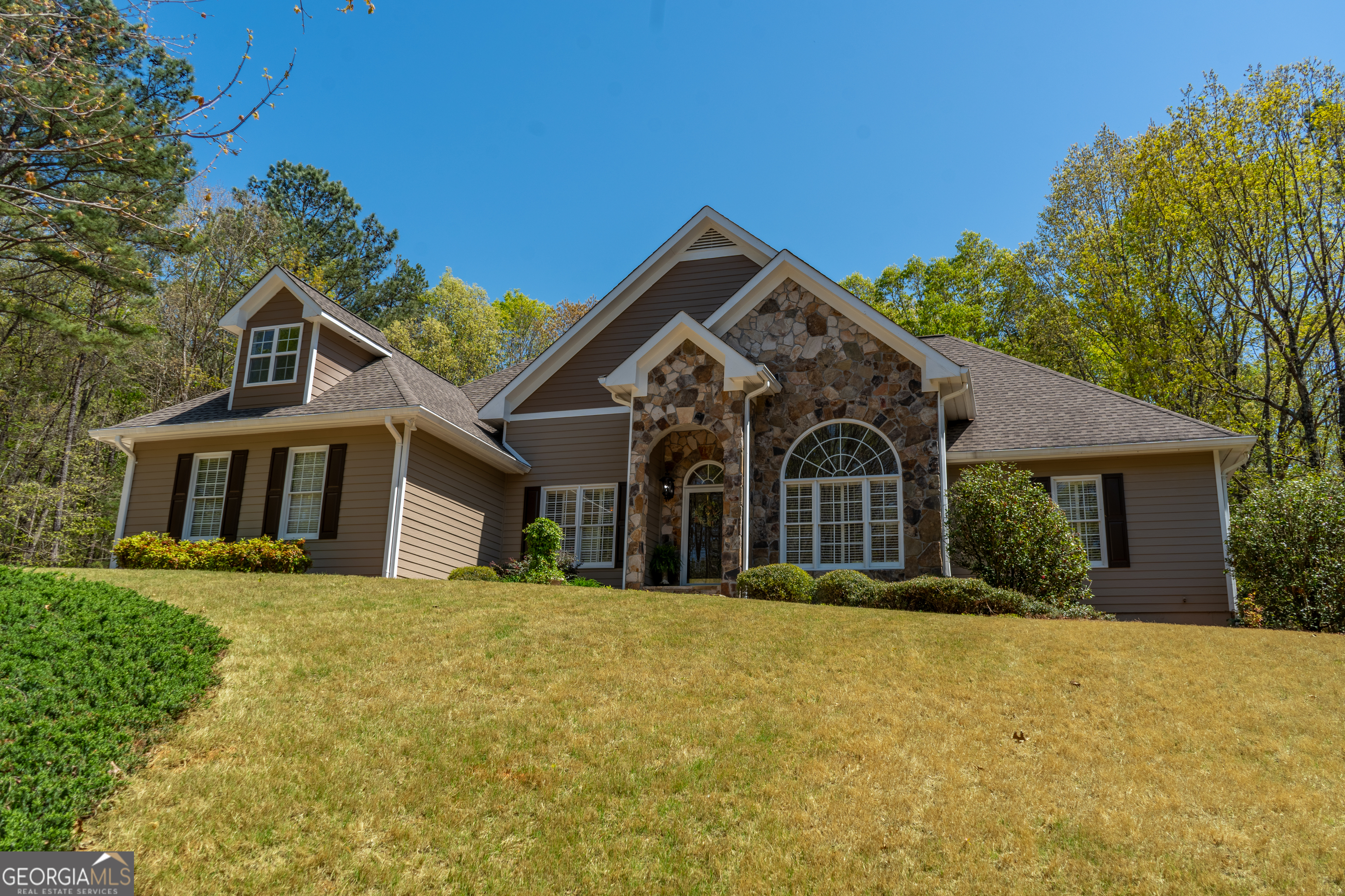 Property Photo: 722 Plum Lane GA 30523