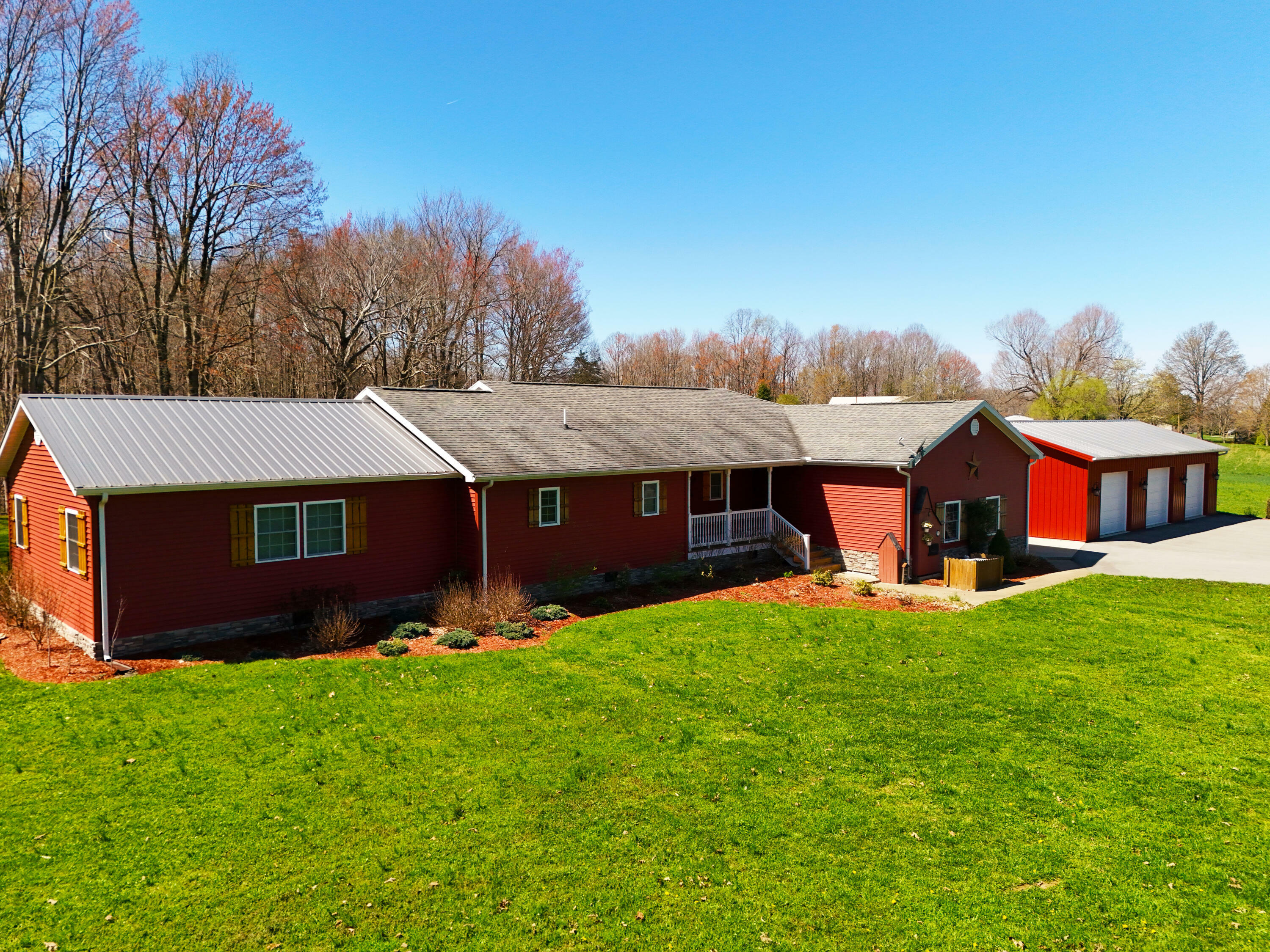 Property Photo:  1668 Runa Rd  WV 26679 