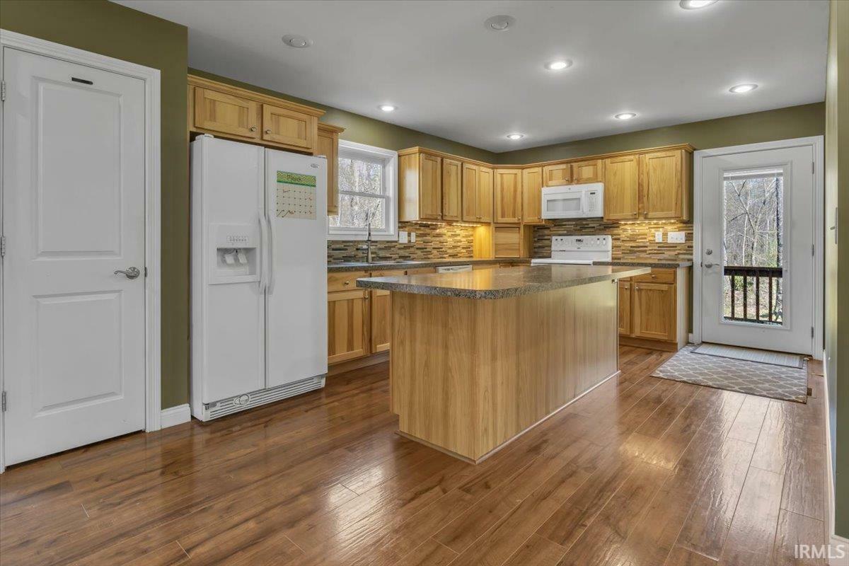 Property Photo: 5866 Folsomville Degonia Road IN 47637