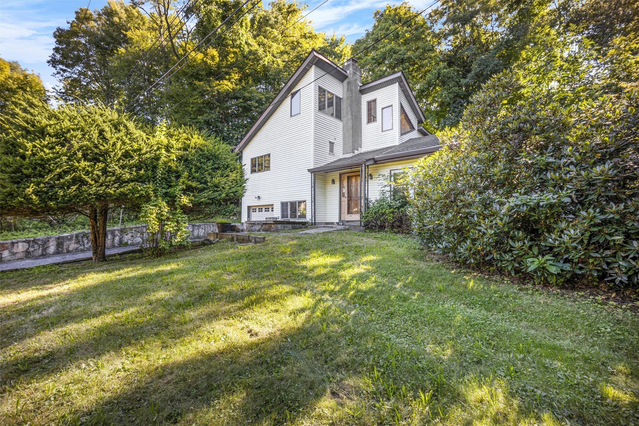 Property Photo:  8 October Lane  NY 10541 