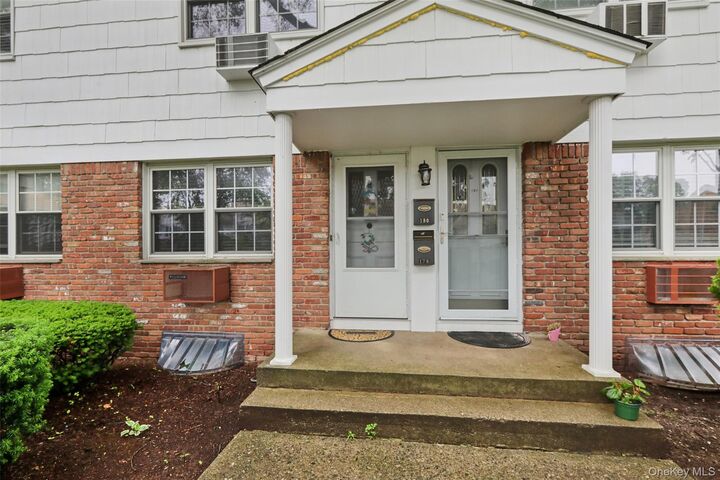Property Photo:  178 Parkside Drive 178  NY 10901 