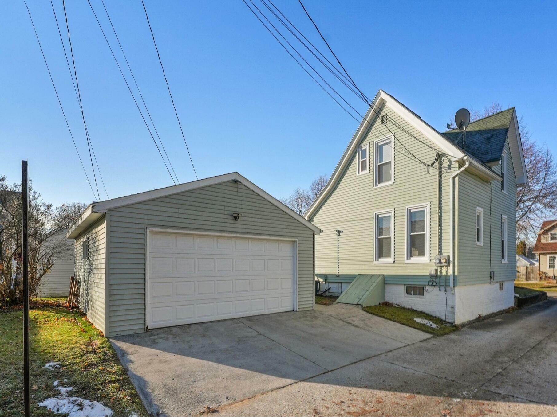 Property Photo: 2317 S 9th St WI 53081