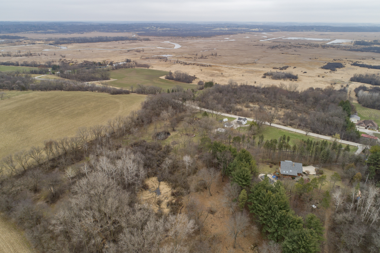 Property Photo: S66w28320 River Rd WI 53189