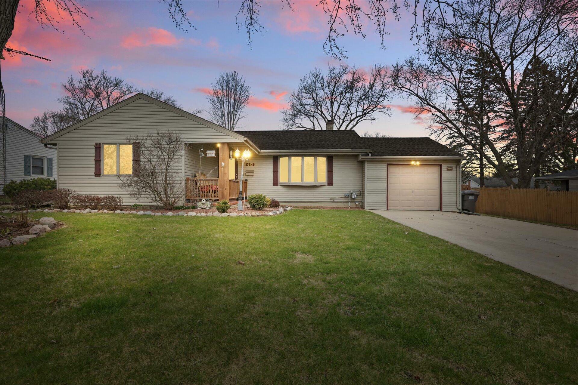 Property Photo: 612 Rohda Dr WI 53185