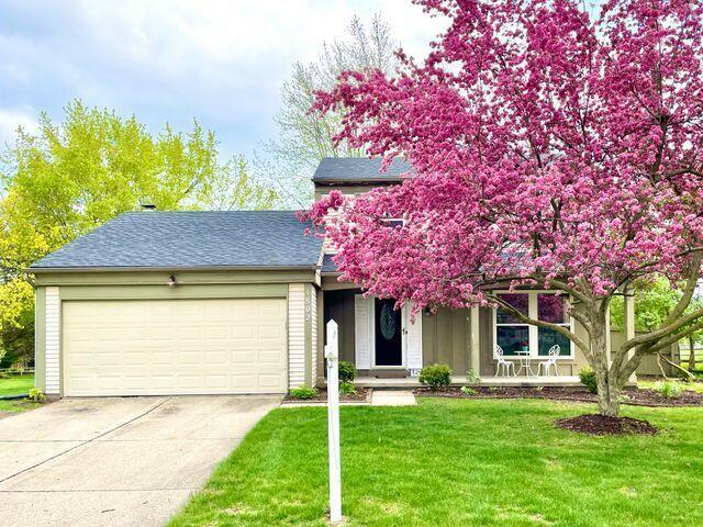 Property Photo: 1802 Farmbrook Drive MI 48098