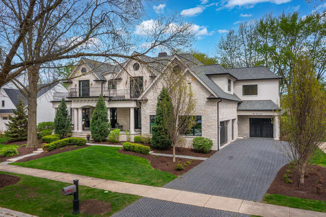 Property Photo: 1017 Royal Bombay Court IL 60563