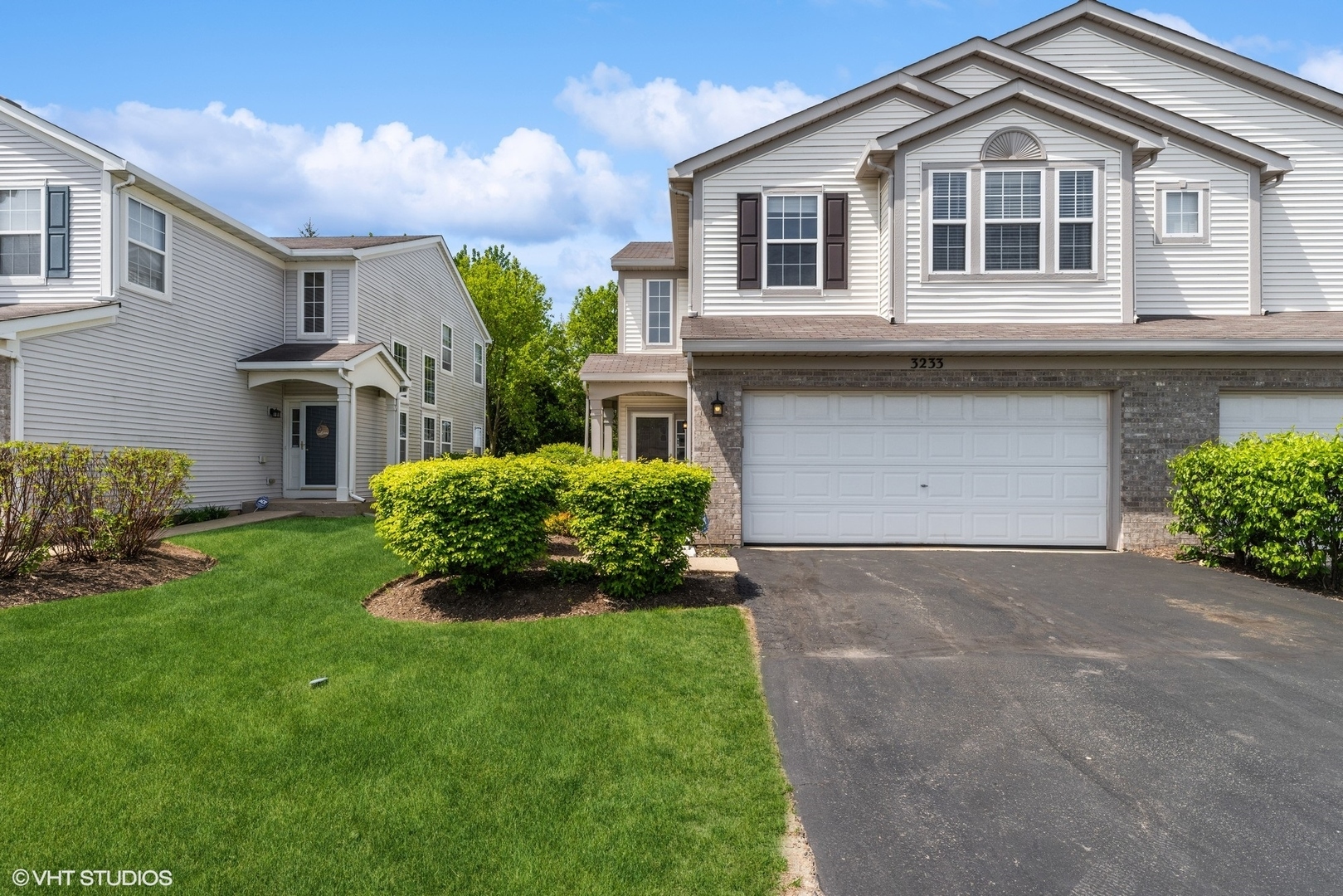 Property Photo: 3233 Harvard Lane IL 60156