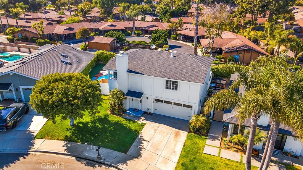 Property Photo: 450 Anchor Way CA 92008
