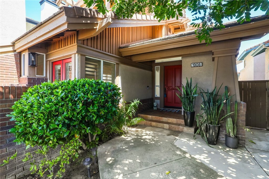 Property Photo: 1908 Pine Street CA 92648