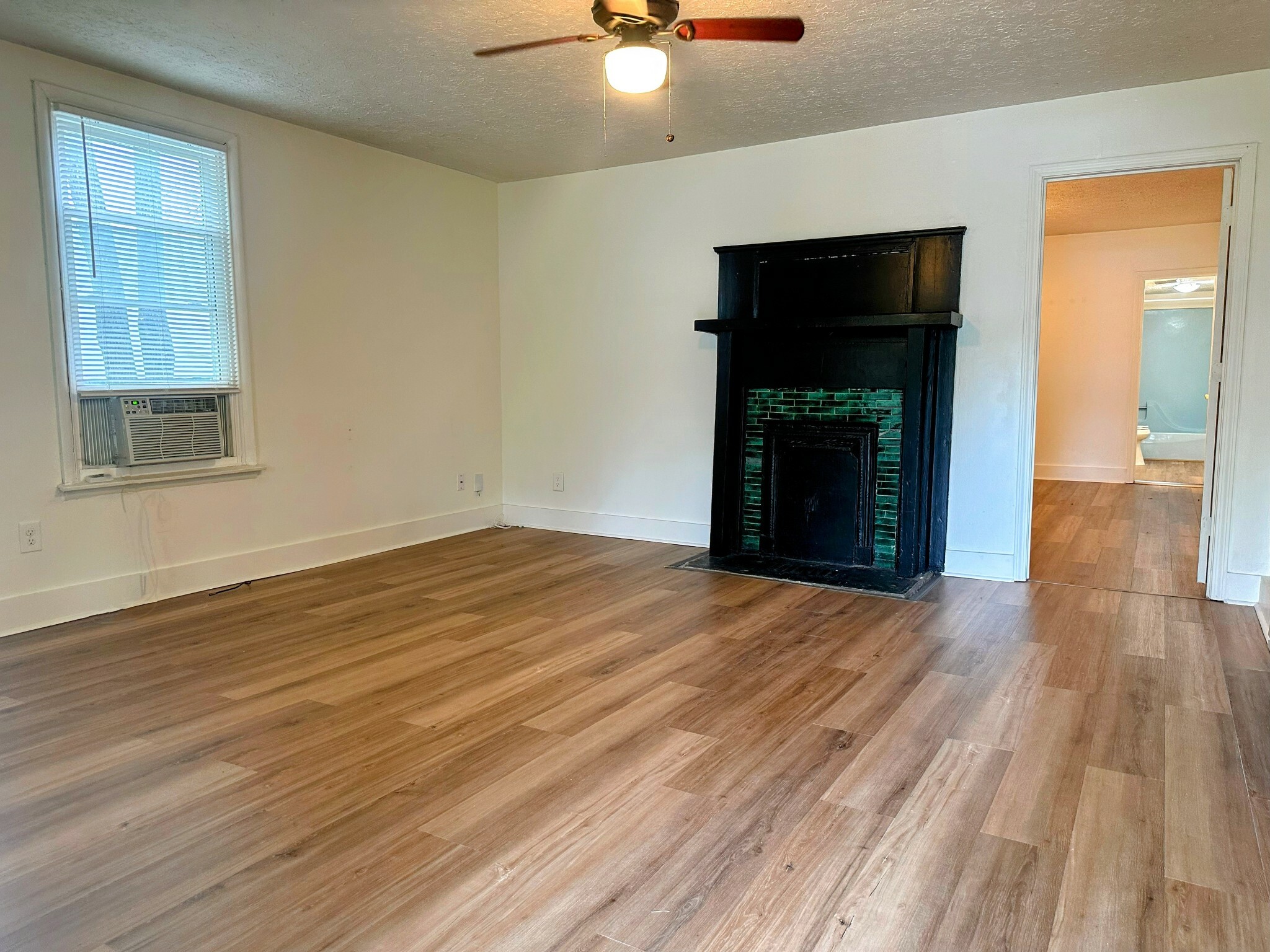 Property Photo: 603A S 13th St TN 37206