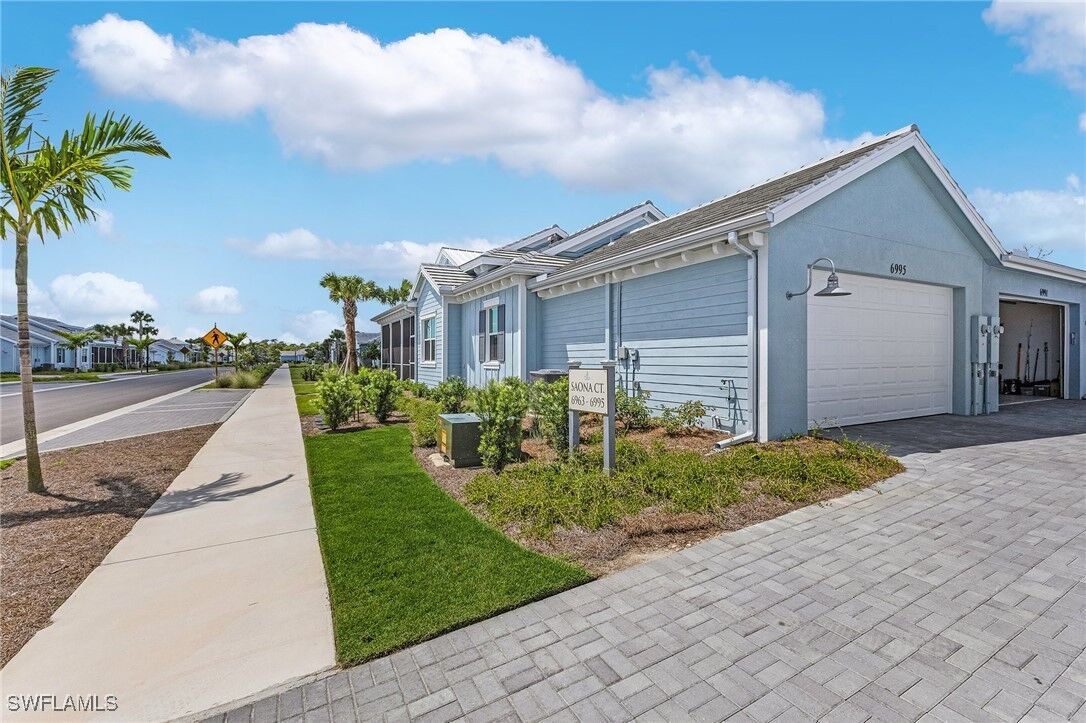 Property Photo:  6995 Saona Court  FL 34113 