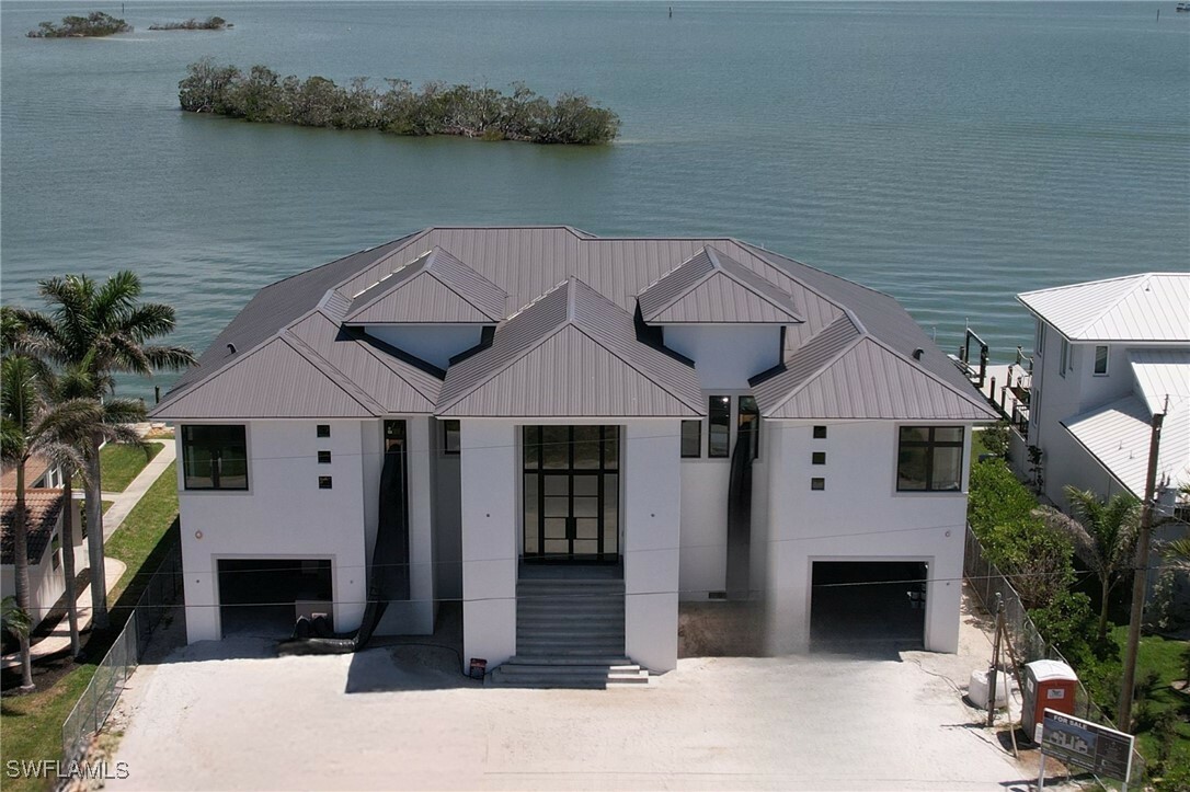 Property Photo: 15 Bayview Boulevard FL 33931
