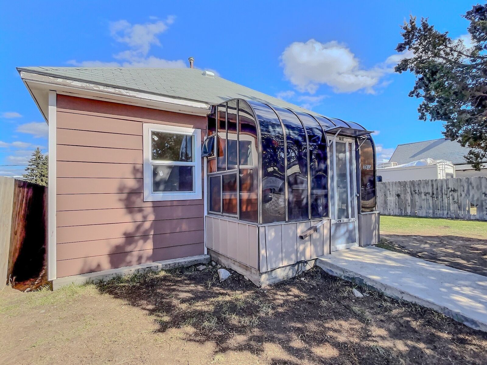 Property Photo: 1103 Washington Street MT 59722