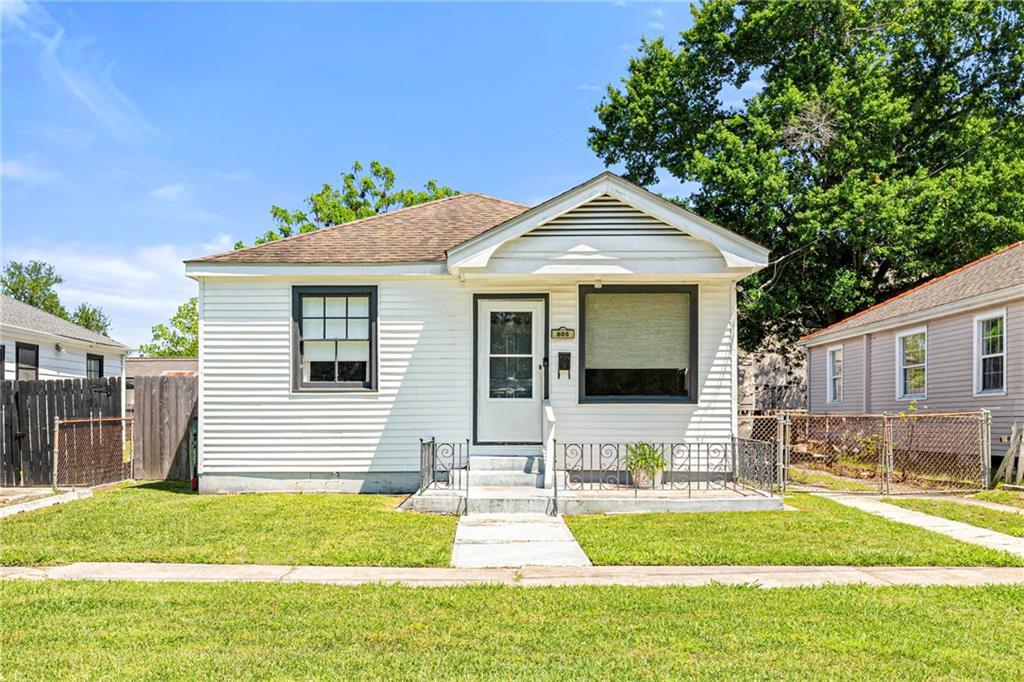 Property Photo: 805 Severn Avenue LA 70001