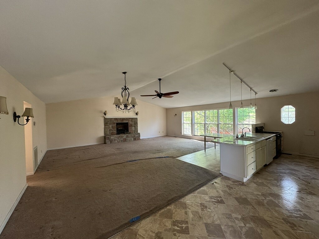 Property Photo: 225 N School Street AR 72635