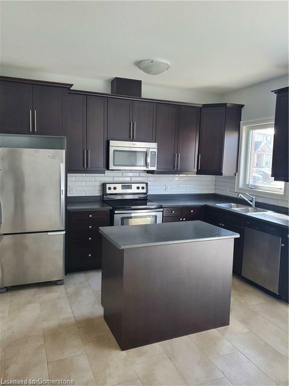 Photo de la propriété: 3320 Meadowgate Boulevard 194 ON N6M 0A7