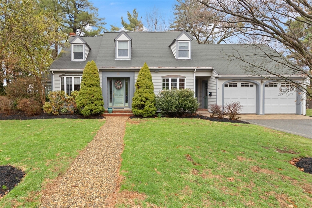 16 Lakeview Dr  Lynnfield MA 01940 photo