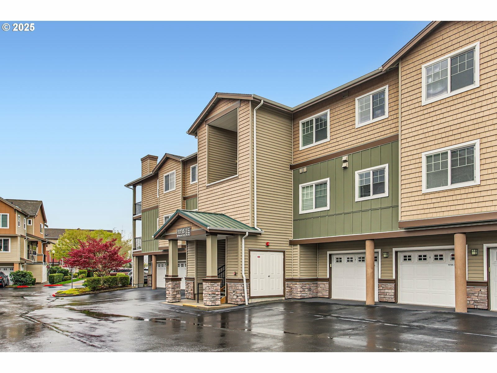 Property Photo: 11735 NW Winter Park Ter #403 OR 97229