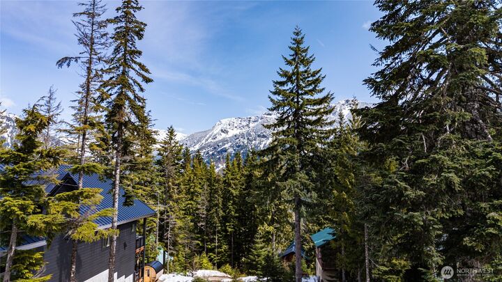 Property Photo: 230 Innsbruck Drive WA 98068